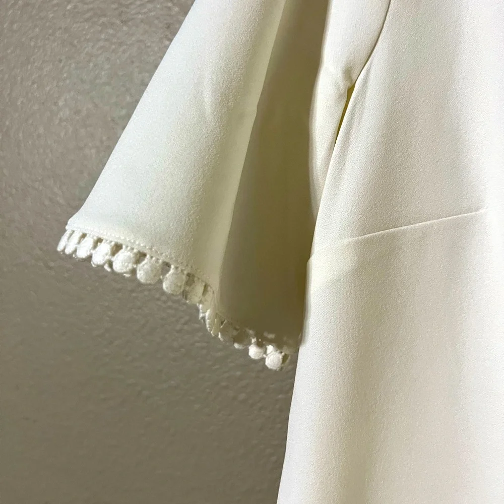Ann Taylor Ivory Short Sleeve Top with Cute Trim - Picture 4 of 6